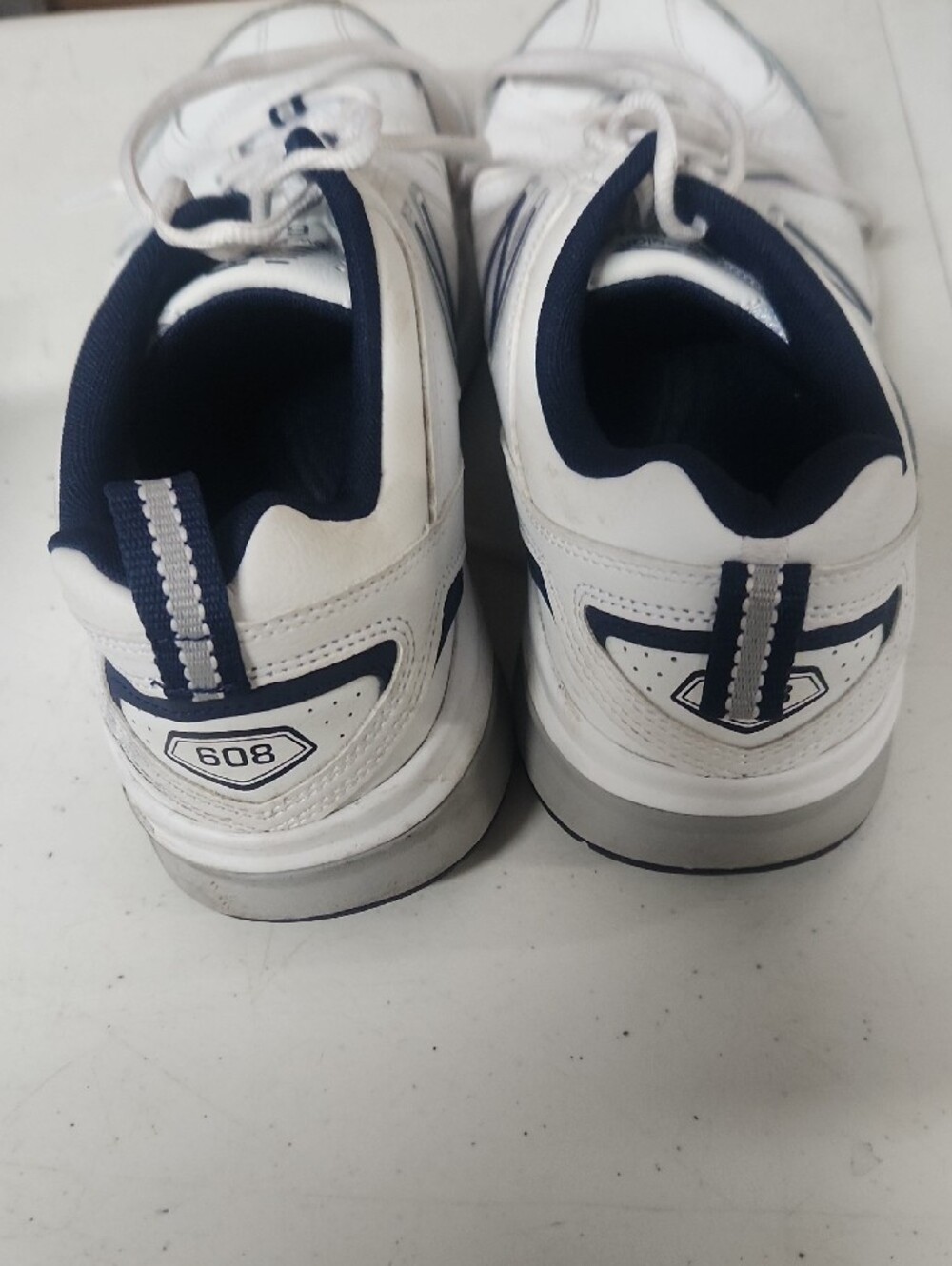 New Balance 608 - Picture 2 of 5